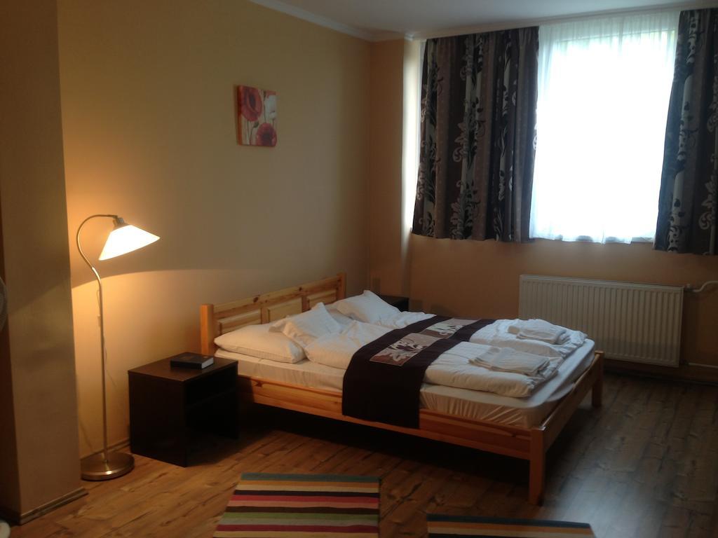 Vasvirag Hotel Цельдёмёльк Номер фото